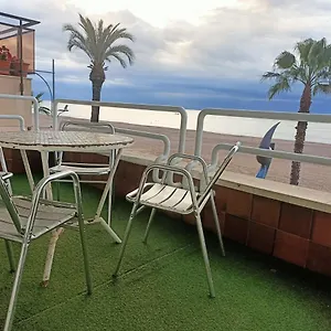Piso Jover Alojamiento En Primera Linea Del Mar !! Appartement